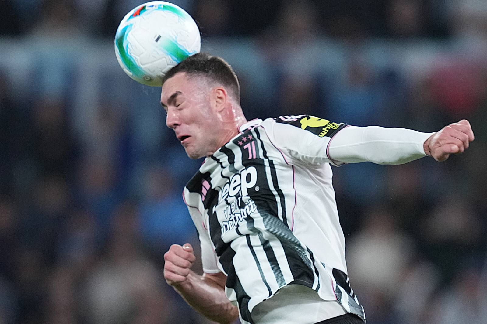 Barselona: Dushan Vlaxovich transferi qiziqsiz