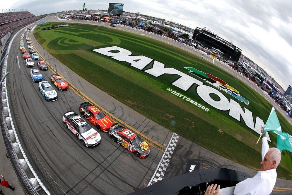 Экономия топлива на NASKAR superspeedway: 'К чему мы стремимся?'