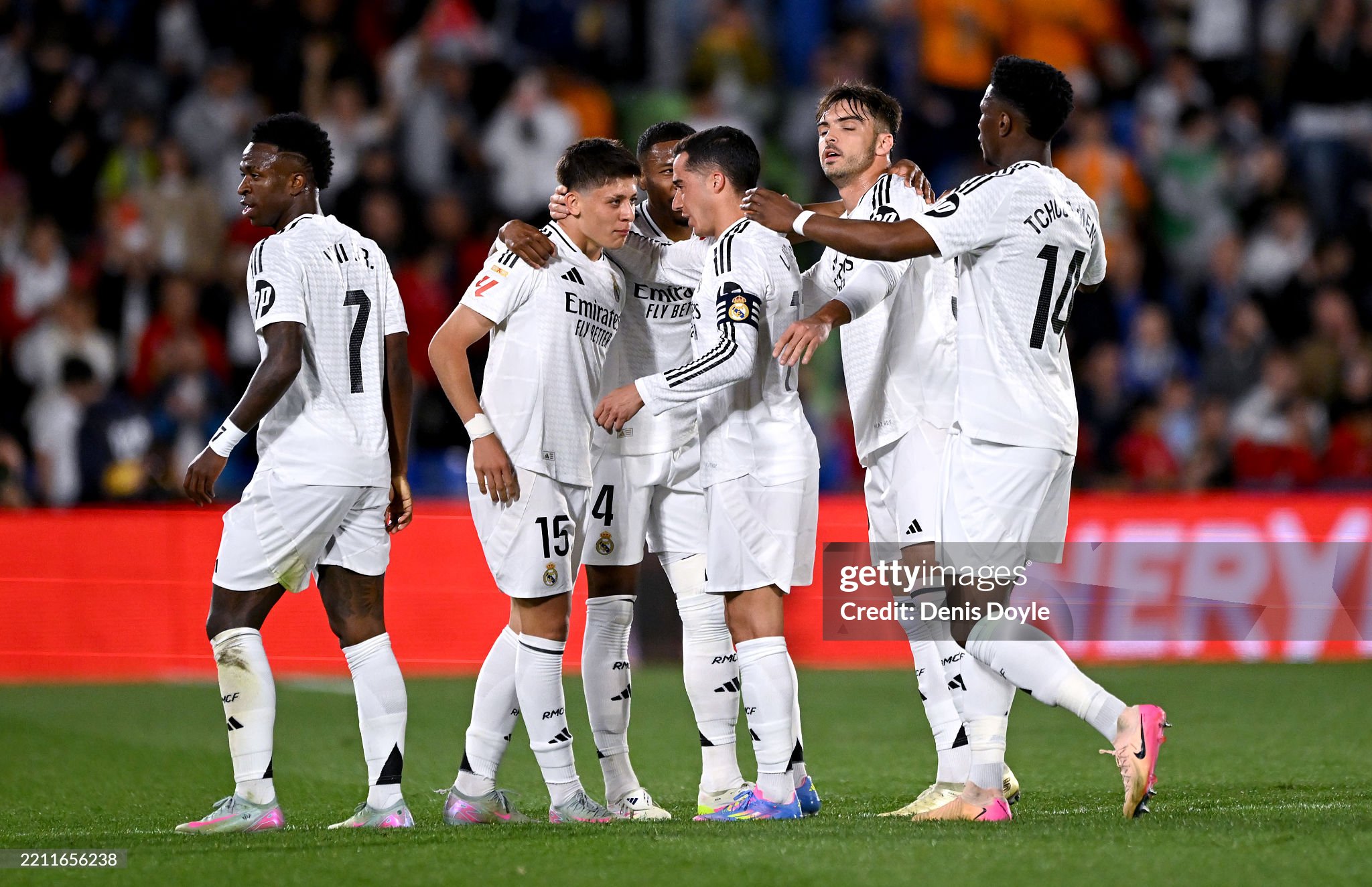 Manchester United show interest in Real Madrid midfielder