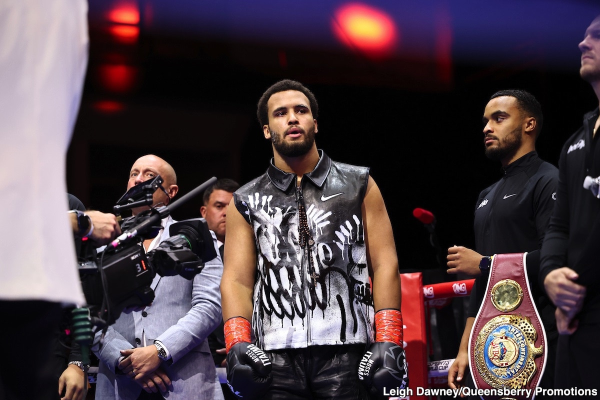 Hearn og'ir vaznli bokschilarni Moses Itauma to'xtatish uchun tayyorlamoqda