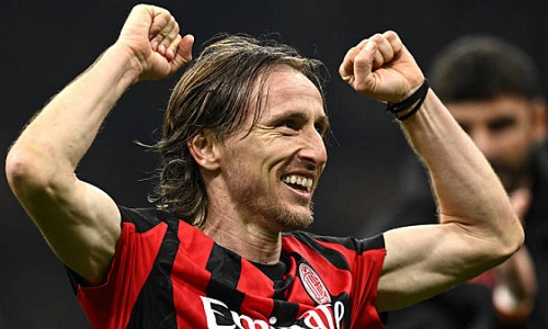 Luka Modrich "Milan" bilan shartnomasini uzaytirdi
