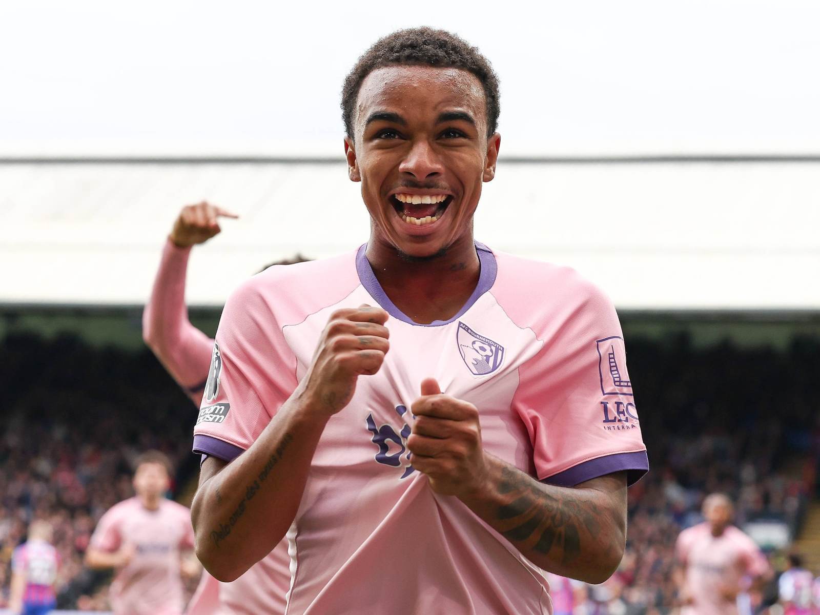 Barcelona and Manchester City may compete for French footballer