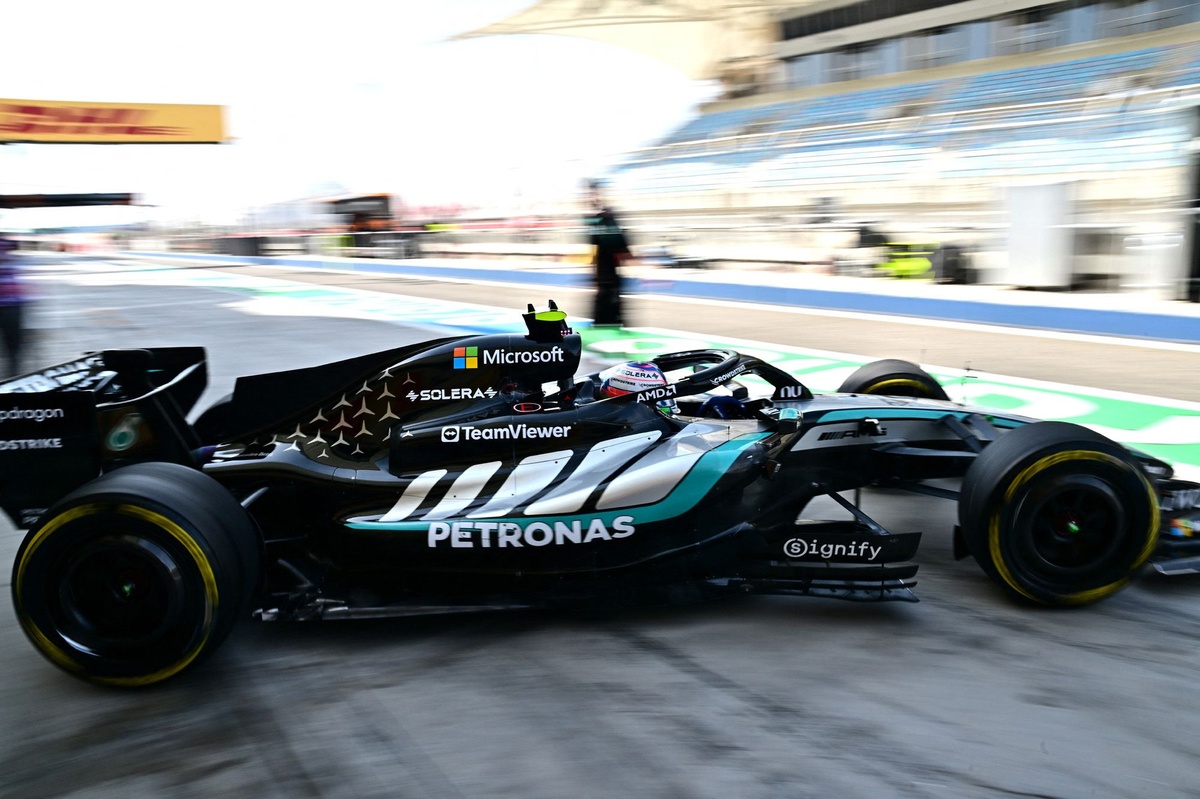 Mercedes and Red Bull face issues on day two of Bahrain F1 testing
