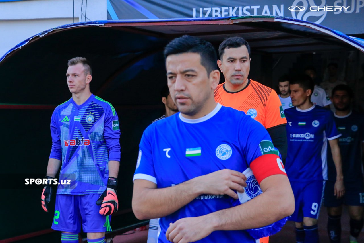 Rasmiy: "Metallurg" o'z safiga Azim Ahmedovni qo'shib oldi!