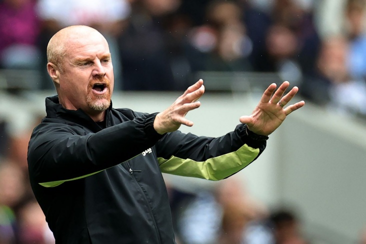 It's Official! English Club Sacks Third Manager of the Season