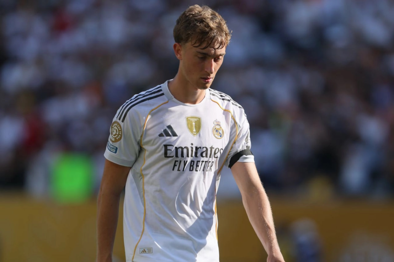 Real Madrid Defender Dayne Huesen May Leave the Club