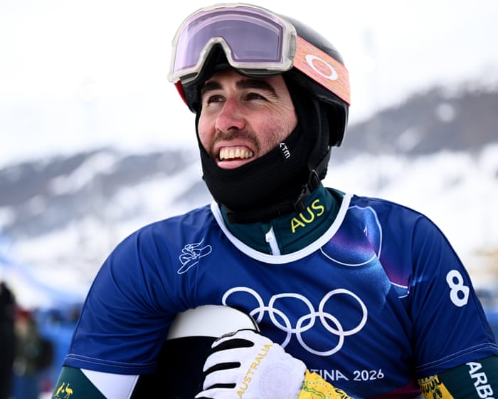 Australian snowboarder Cam Bolton injured, taken to hospital