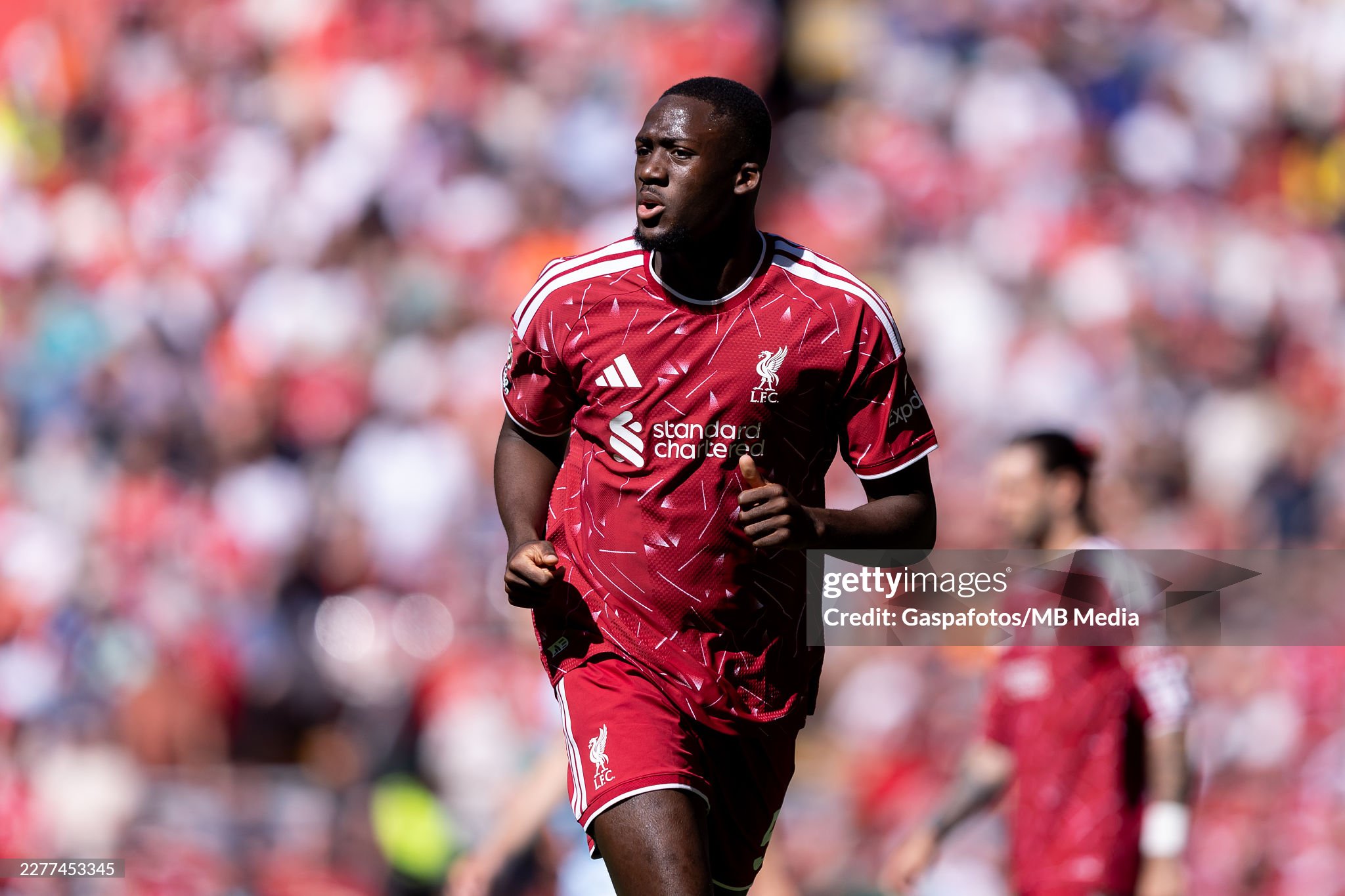 Liverpool Konate bilan xayrlashdi