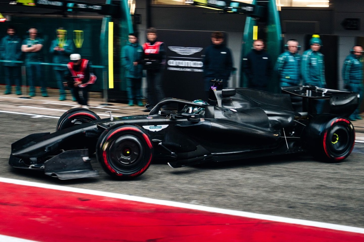 Aston Martin Face Challenges Ahead of 2026 F1 Season