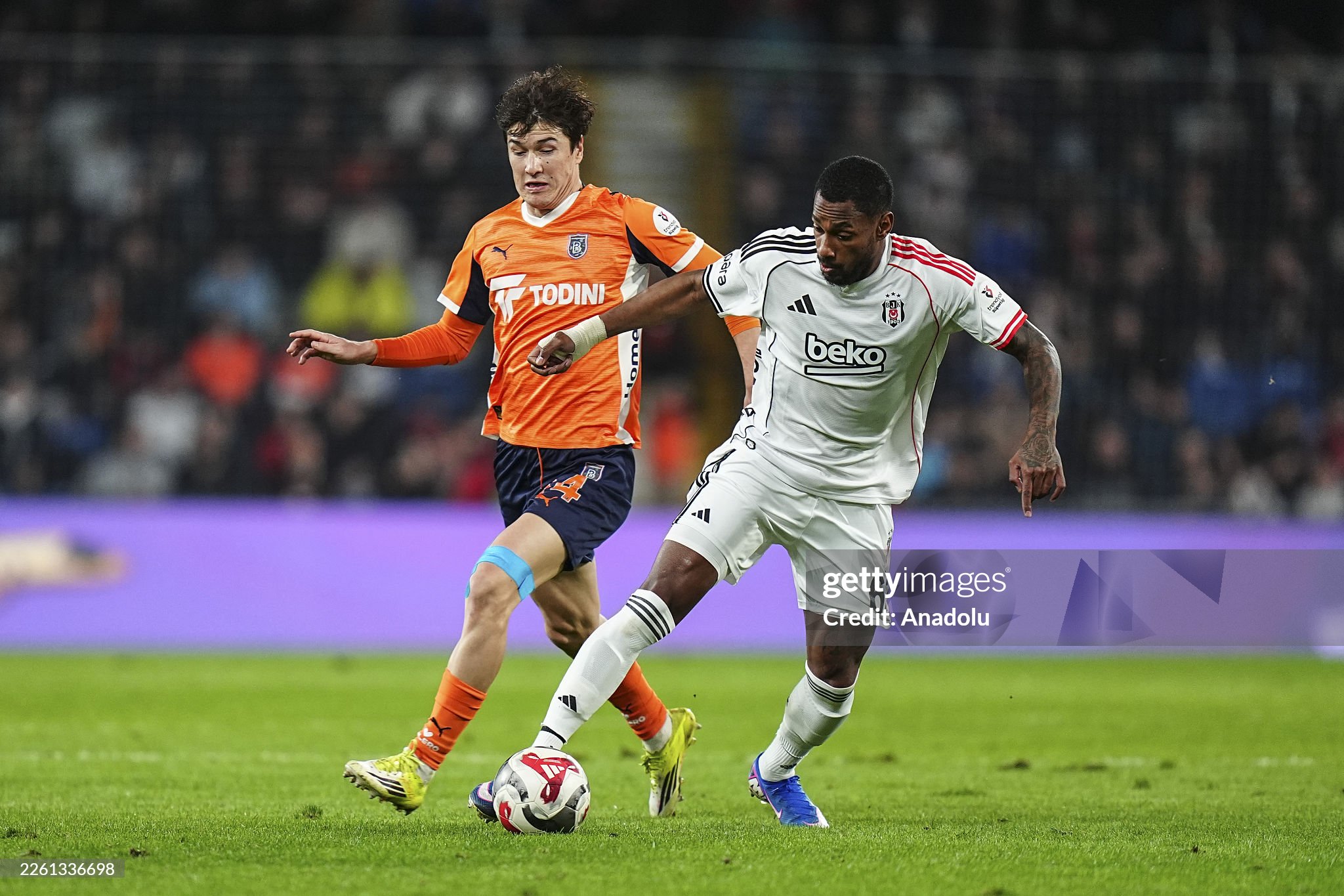 Eldor Shomurodov Lags Behind in Top Scorer Race