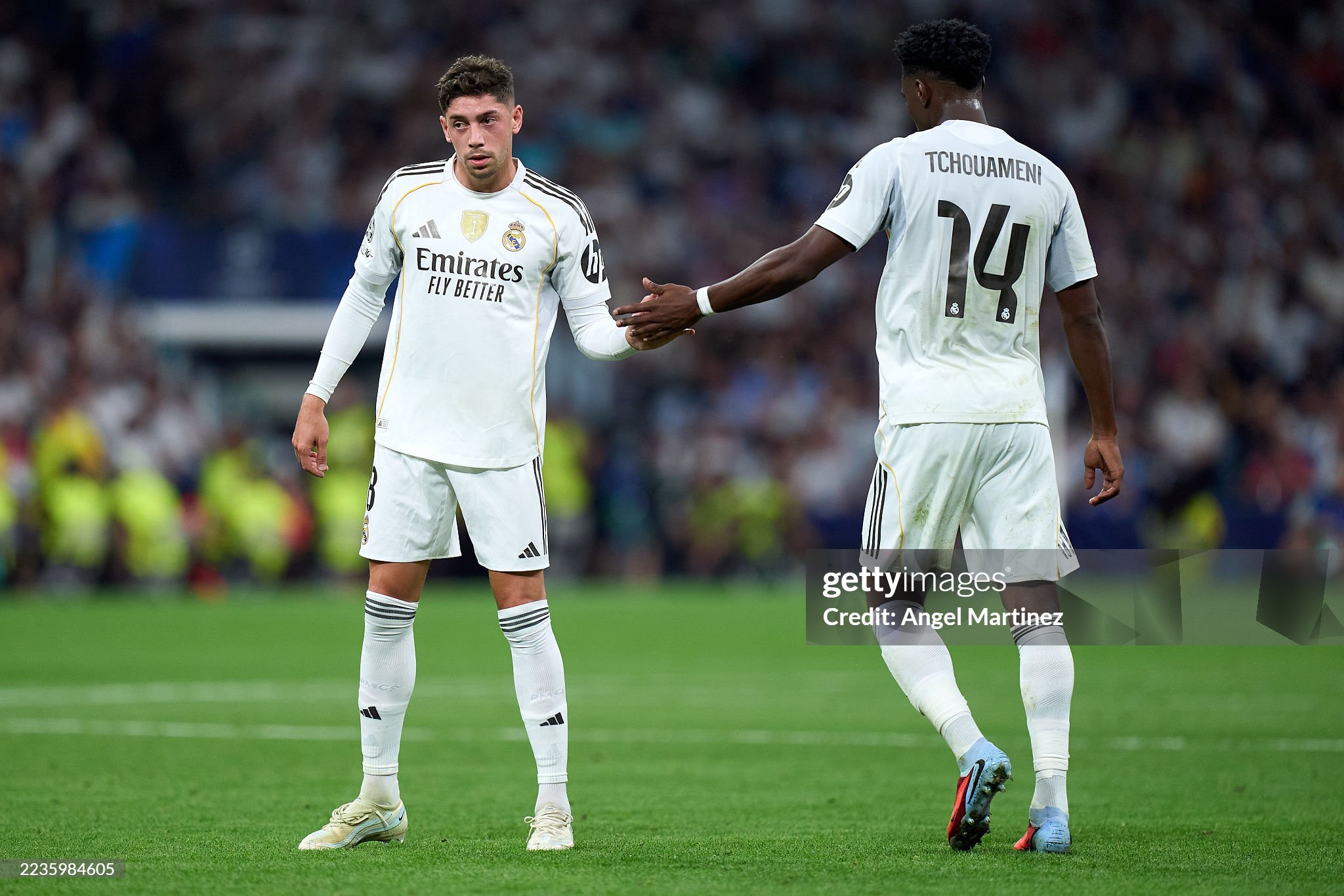 Chelsi "Real Madrid" yarim himoyachisiga qiziqmoqda