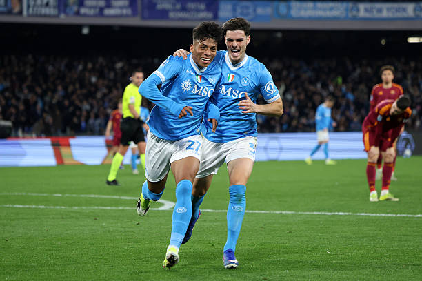 A Series Match Between Napoli and Roma Ends in a Heated Draw