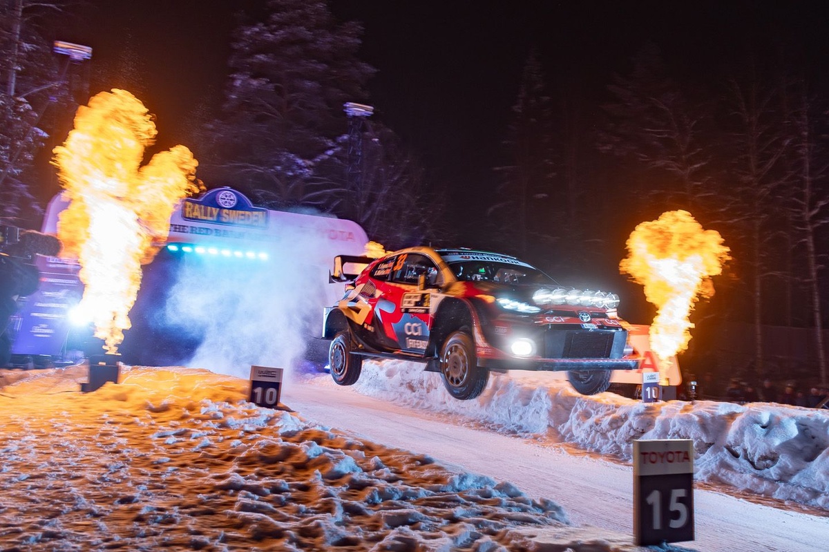 WRC Швеция: Elfyn Evans лидирует, Oliver Solberg поднялся на П5 после удачного спасения