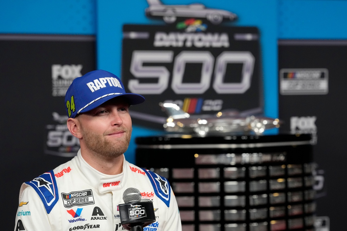 Uilliam Bayron Daytona 500 tarixini yozishga harakat qilmoqda