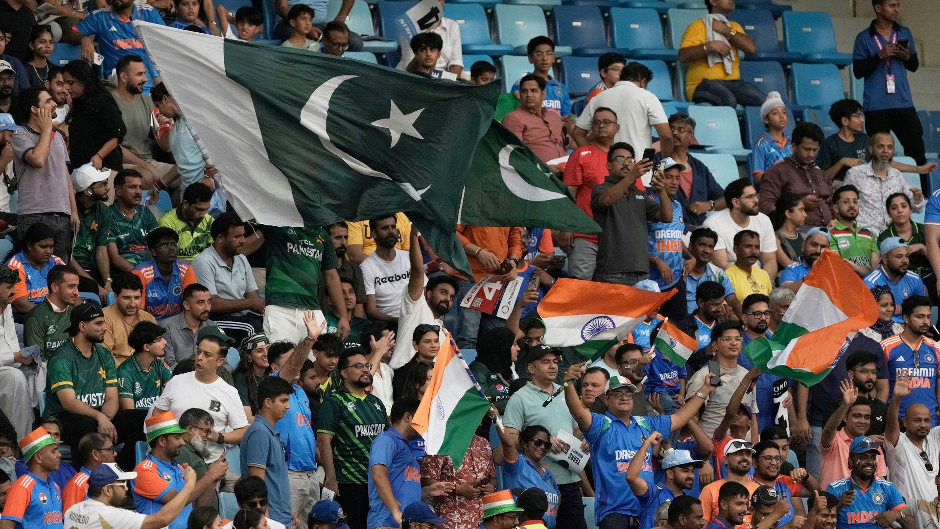 Pakistan Hindiston bilan o'yinni boykot qilishdan voz kechdi